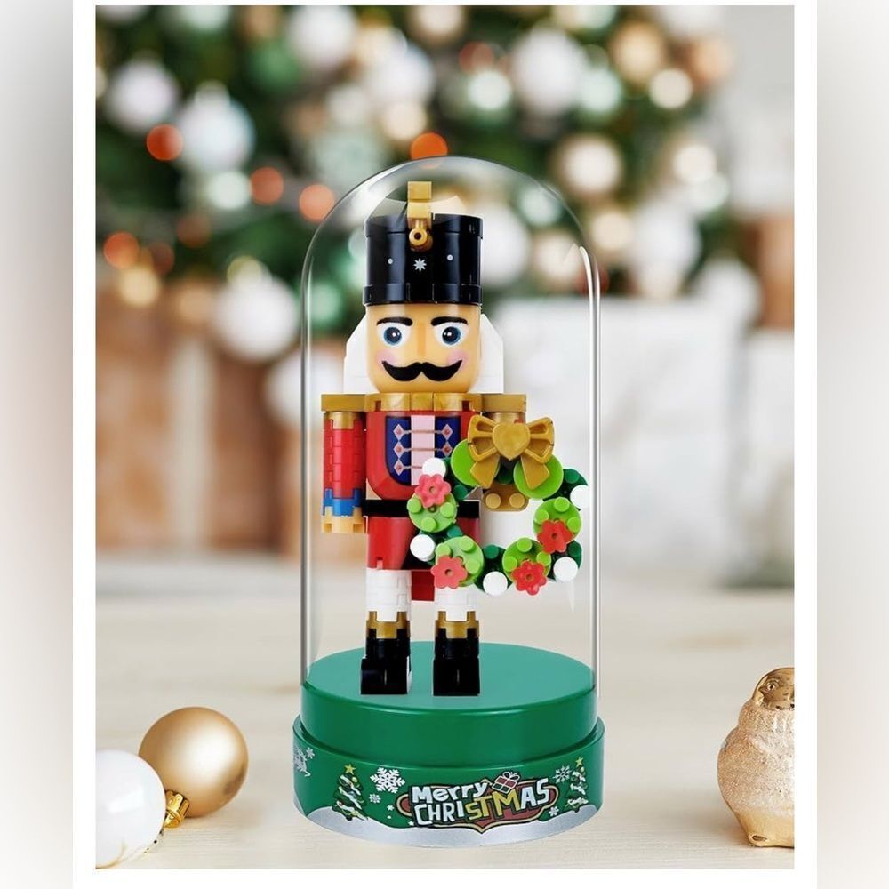 Christmas Nutcracker Figure Building Set Gift with Cover and Base (172 PCS)
